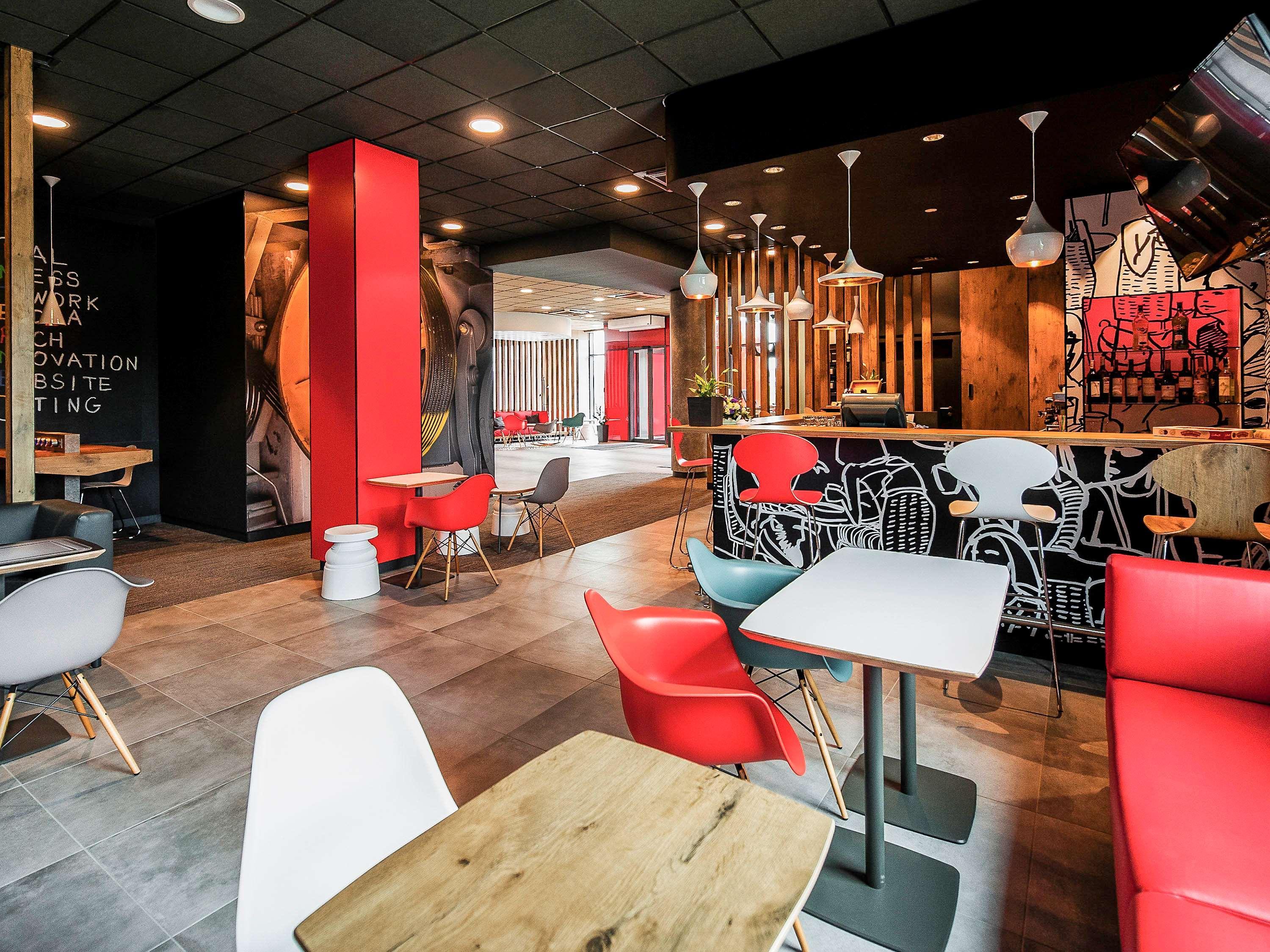 ホテル Ibis Poznan Polnoc スヒ・ラス エクステリア 写真